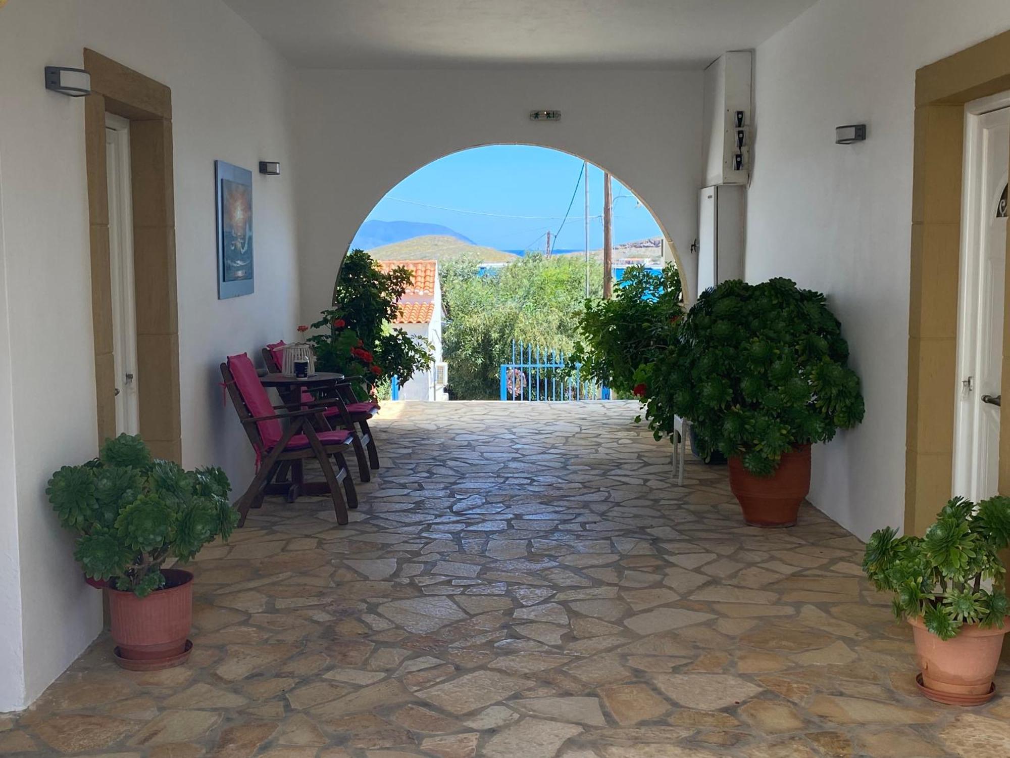 Athena Kythera Diakofti Exterior photo
